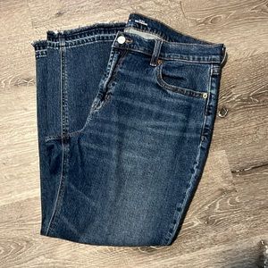 Old Navy Mid-Rise Boyfriend Jeans